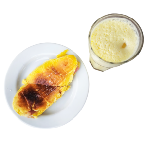 Pão de leite misto prensado e batido de ananás