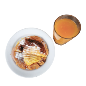 Pão de deus misto prensado com sumo de laranja